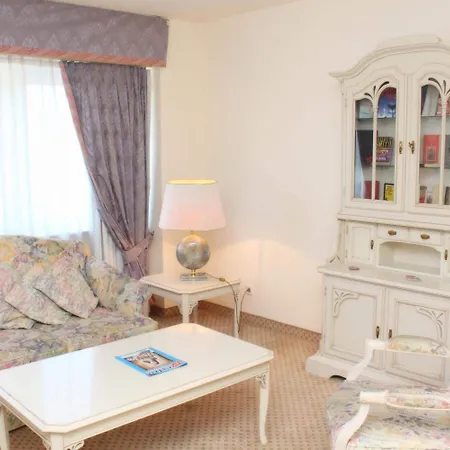 فندق Elbroich 3*