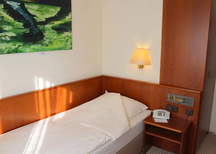 Hotel Elbroich 3*